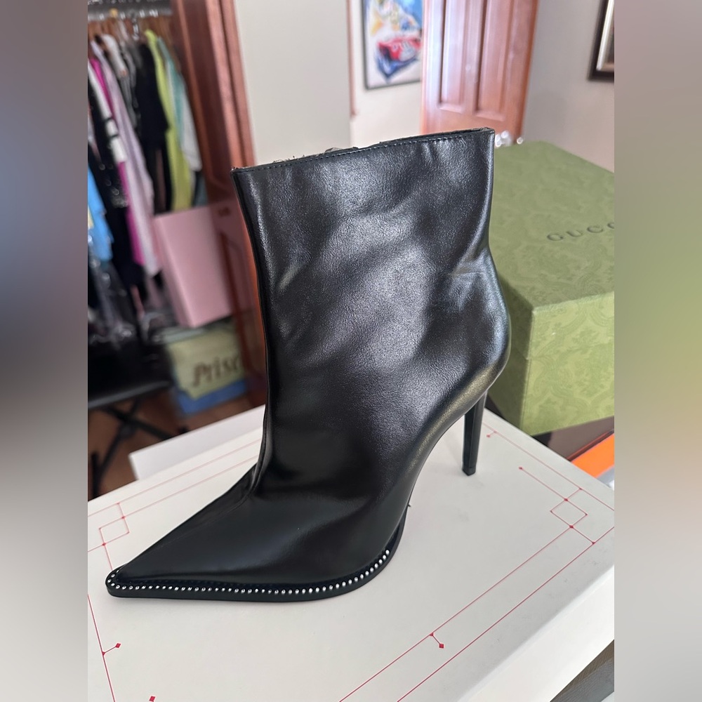 Zara size 9 new